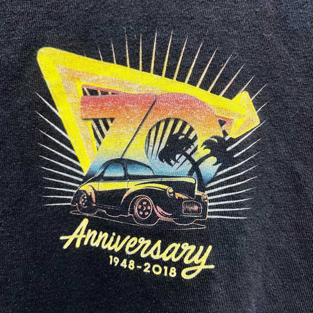 IN-N-OUT burger 70th Anniversary Hamburger Ferris wheel graphic Shirt Size Large